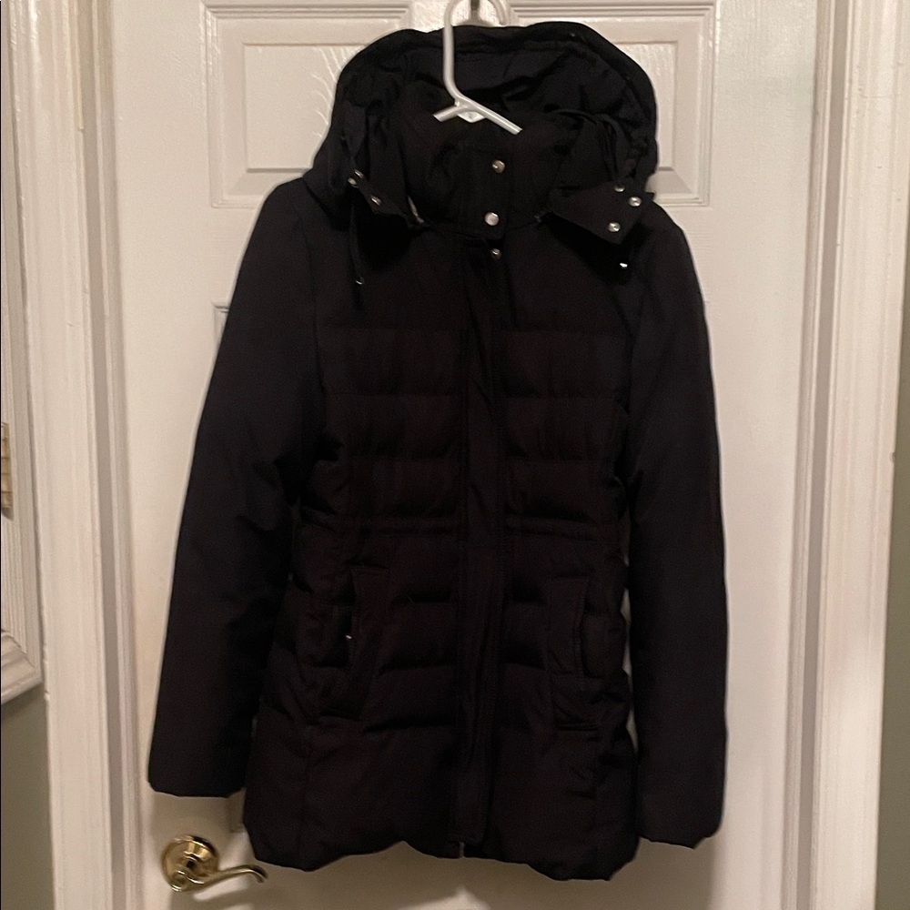 Zara Women's Black Hooded Puffer Jacket